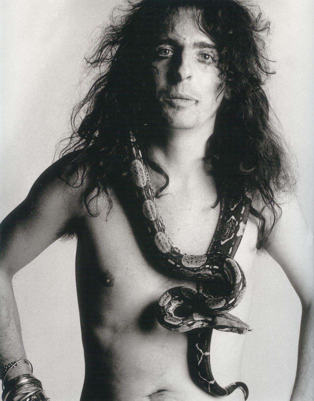 40 let albuma Constrictor:  Ko se je Alice Cooper vrnil iz pozabe