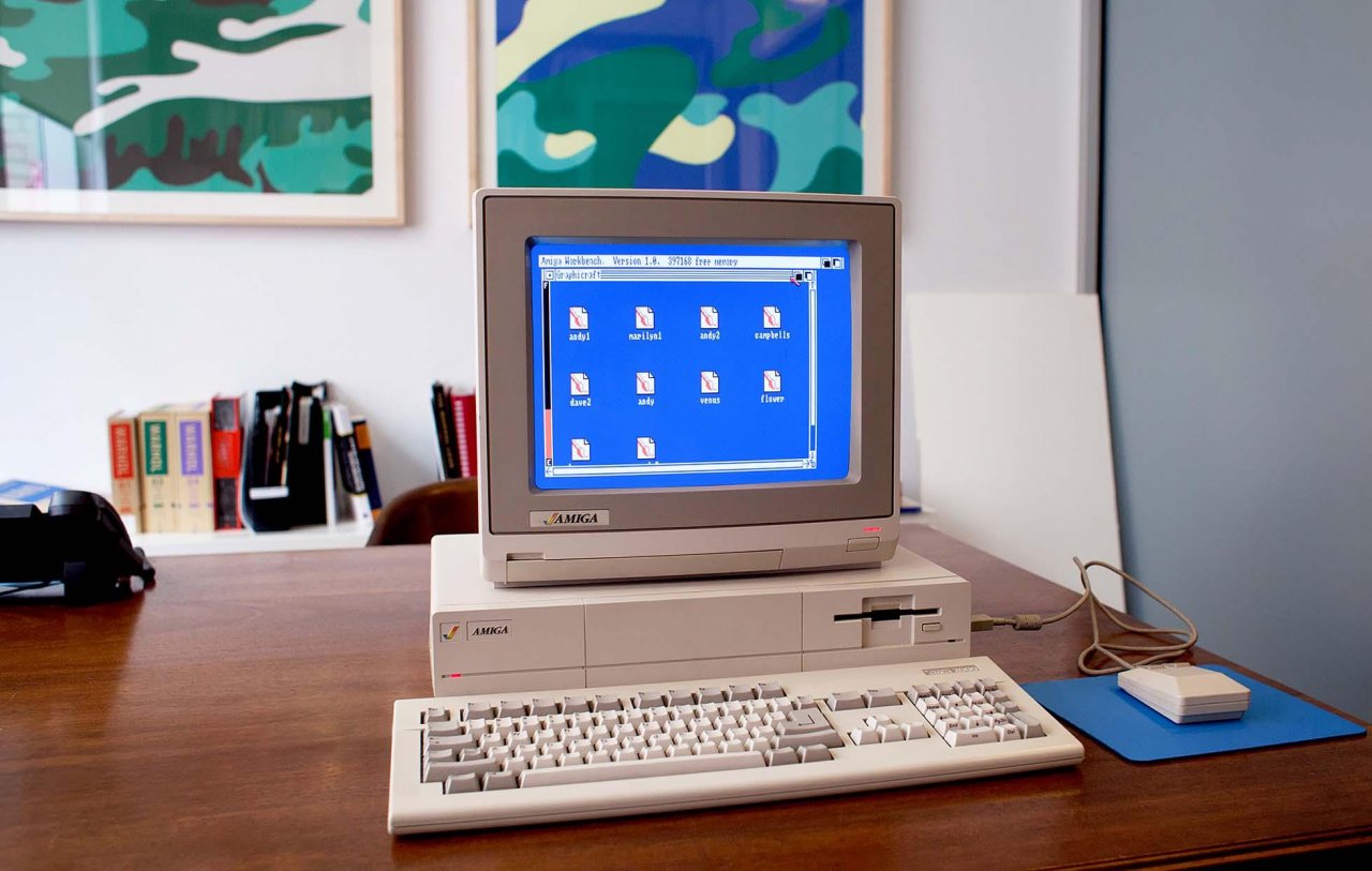Amiga – računalnik iz prihodnosti, ki je leta 1985 pristal na domači mizi Amiga – računalnik iz prihodnosti, ki je leta 1985 pristal na domači mizi